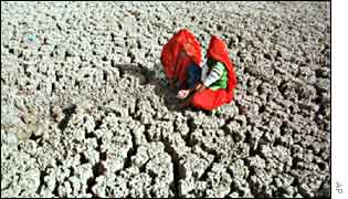 Women in parched field in Rajasthan