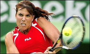 Jennifer Capriati returns duing her defeat by Marlene Weingartner