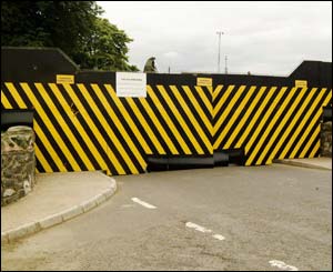 Security barrier 