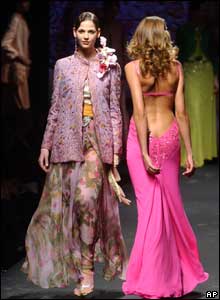 Raffaella Curiel Spring and Summer 2004 fashion collection