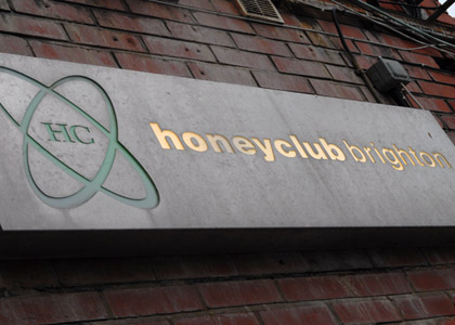 Six Weeks Of Summer - Saturday