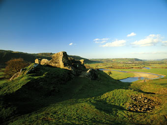 Castell Dryslwyn © Bwrdd Croeso Cymru