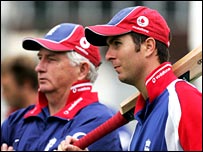 Fletcher and Vaughan during the 2005 Ashes win.jpg