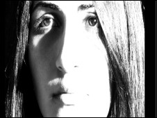 نمایی از فیلم "پرسش" ساخته الیکا هدایت