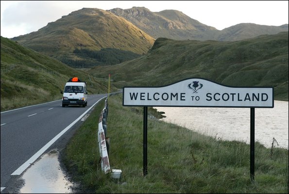 Welcome to Scotland sign