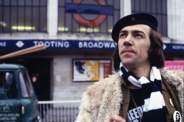 Robert Lindsay
