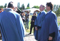 Poncho glas yw gwisg yr Orsedd ym Mhatagonia