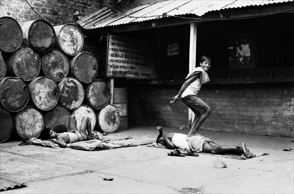 Calcutta by Gary Knight