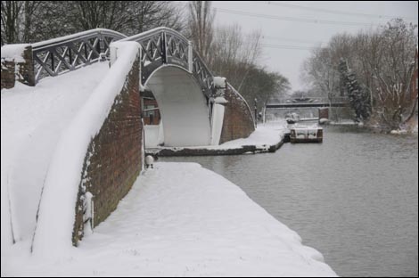 Snow in Longford