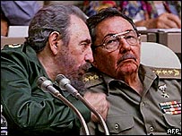 Fidel Castro e seu irmão, Raúl