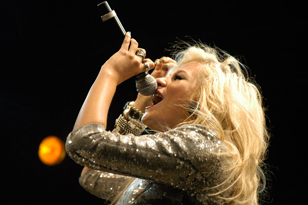 Pixie Lott performing at the Illuminations switch-on in Blackpool