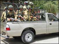 پاکستانی فوج وانا میں القاعدہ کے مشبہ ارکان کی تلاش کے لیے کارروائی کر رہی ہے
