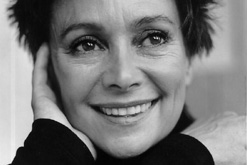 Francesca Annis