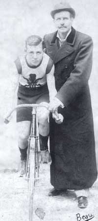 Jimmy Michael a'i hyfforddwr, Choppy Warburton