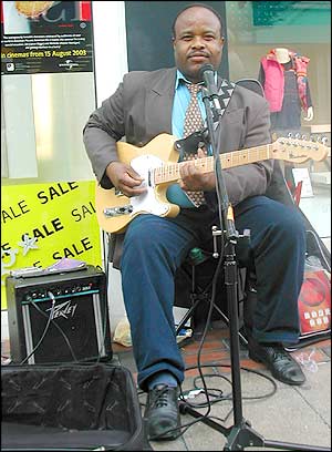 Sam Lindo, blues man