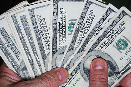 Billetes de dólares estadounidenses (Foto: Raque Pérez)