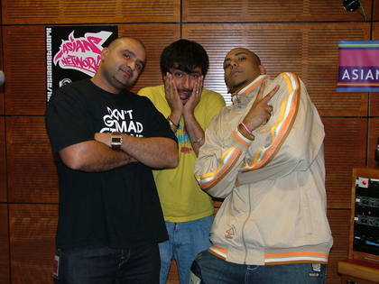 The Sona Family drop into the studio for a chat