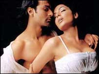 میرا فلم نظر میں اپنے ہیرو کے ہمراہ