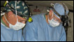 Médicos en hospital de campo en Haití