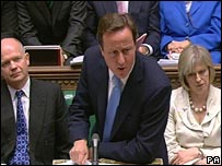David Cameron flanked by William Hague and Theresa May in House of Commons