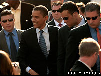 Barack Obama with secret service agents