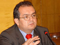 Emil Boc explică de ce PD contestă legea refrendumului
