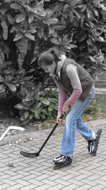 Hockey on rollerblades
