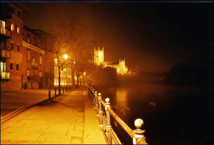 Worcester cathedral and riverbank