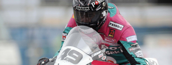 Conor Cummins at the NW200 in 2009 © Pacemaker Press Intl
