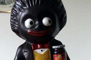 Phil shares his joy of collecting Golly brooches.