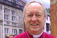 Yr Esgob Tony Crockett