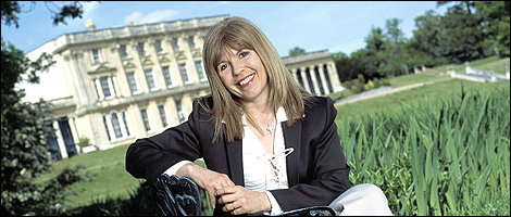 Maggie Philbin