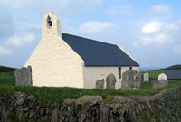 Eglwys Mwnt gan Wil Morgan