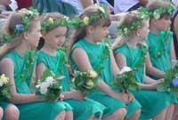 Disgwyl i gymryd than mewn dawns flodau