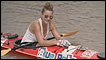 Helen Skelton em seu caiaque no rio Amazonas