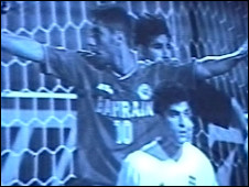 نمایی از فیلم"یک دقیقه سکوت" به کارگردانی سامان سالور