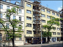Dům