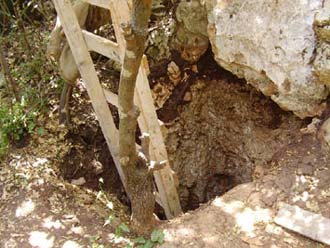Entrance to a bunker (pic from the Israeli Defence Force)