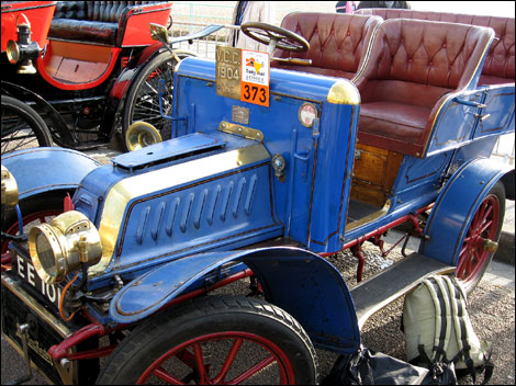 Vintage car 470