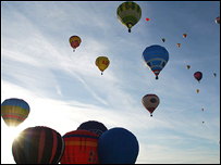 Balloons taking off from the 2007 Fiesta.