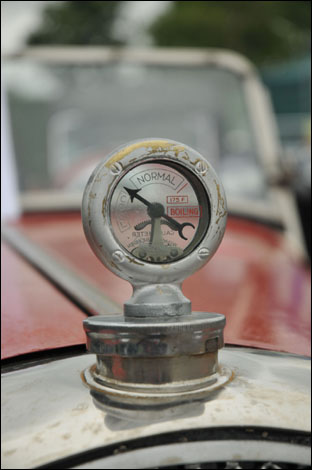 Bonnet icon from a Morgan