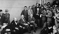 US President Franklin Roosevelt and British Prime Minister Winston Churchill meet the press