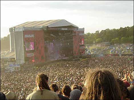 people crowd with stage