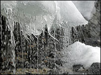 پگھلتے گلیشیئر