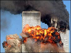 Explosión en la torre sur del World Trade Center.