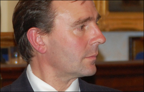 Alan Maclean