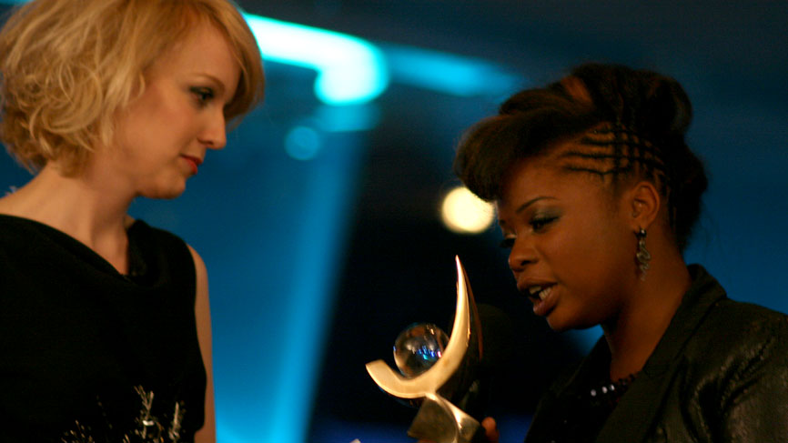 Lauren Laverne speaks to a happy Speech Debelle