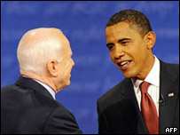 Obama dhe McCain shtrëngojnë duart pas debatit