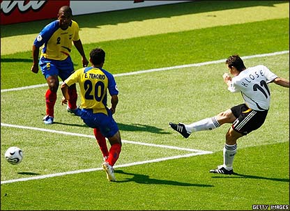 克洛斯为德国队先拔头筹