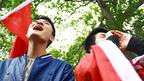 伦敦华人日本使馆外保钓示威
